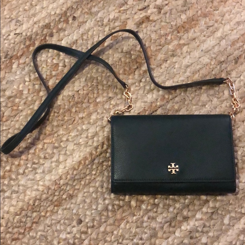 Tory Burch Carter Chain Wallet Crossbody